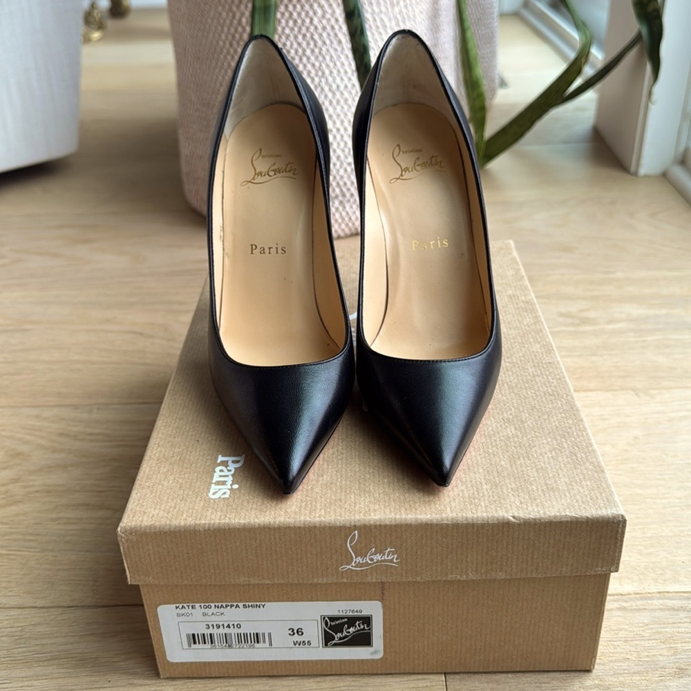 Christian Louboutin black Kate 100 pumps 36